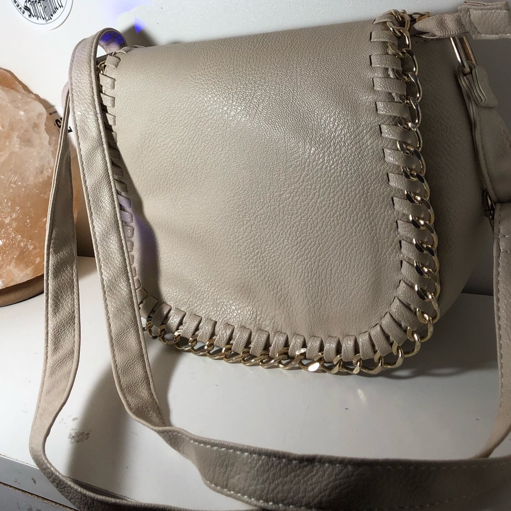 CHARLOTTE RUSSE Crossbody Bag - Picture 7 of 9